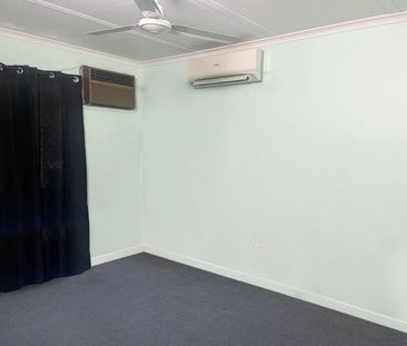 4 BEDROOM FAMILY HOME IN BALL BAY - Photo 3