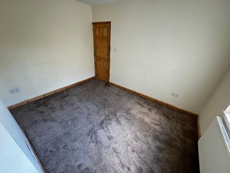 Windsor Road, Parkfields, Wolverhampton - Photo 3