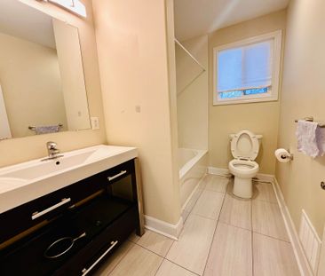 For Lease - 1797 Gage Crescent, Belair Park - Copeland Park and Are... - Photo 2