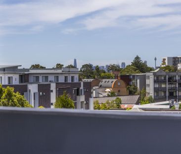 One Bedroom Apartment | High Ceilings, Ac & Parking! - Photo 6