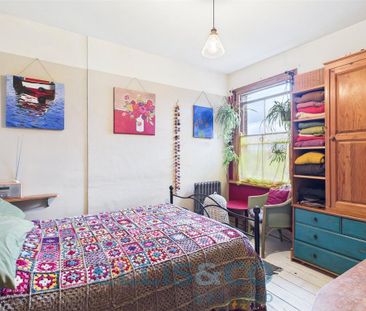 2 bedroom semi-detached house to rent - Photo 4