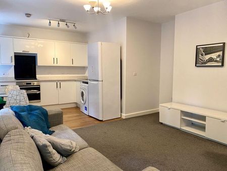 2 bedroom flat to rent - Photo 3
