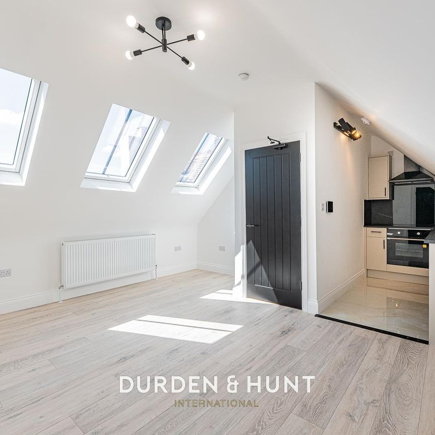 High Street, 118 High Street, Ongar - Photo 1