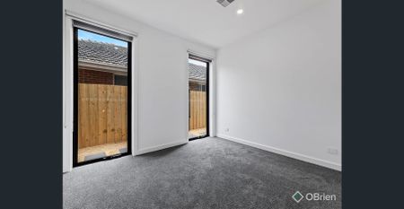 Brand New Contemporary Home in a Prime Highett Location - Photo 4