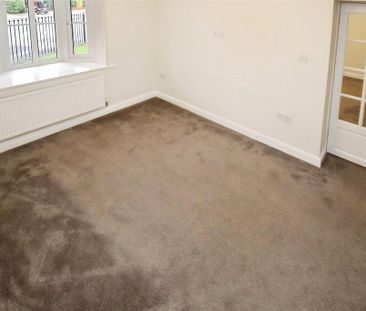 4 bedroom detached house to rent - Photo 1