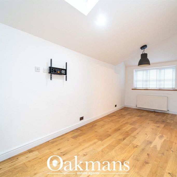 4 bedroom semi-detached house to rent - Photo 1