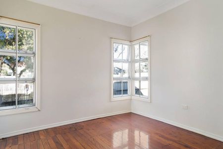 3 BEDROOM CHARACTER HOME IN CAMBOOYA - Photo 3