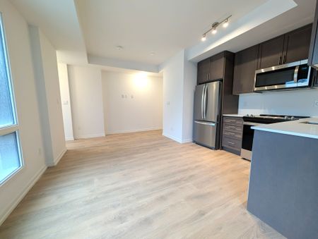 For Lease - 14 lytham green Circle Unit# 16, Newmarket, Ontario - Photo 5