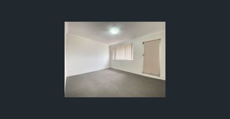 2 Bedroom Unit In Prime Location - Photo 2