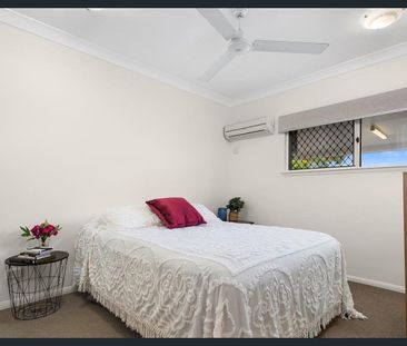 Charming 1-Bedroom Unit in the Heart of Palm Cove - Photo 1