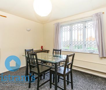 4 bed Detached House for Rent - Photo 2