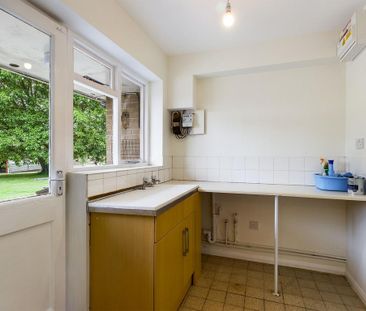 3 bedroom terraced house to rent - Photo 6