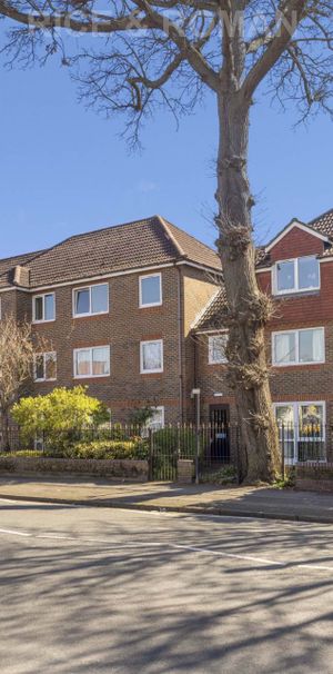 1 Bedroom Apartment, The Meads – Windsor - Photo 1