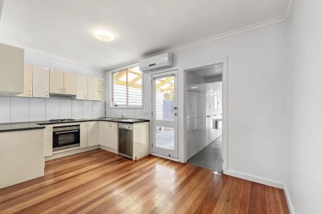 25 Hunter Street, - Photo 3