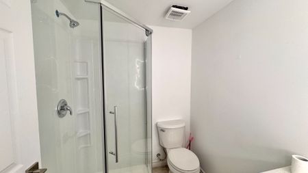 For Lease - 5921 BENTLEY Common, Niagara Falls, Ontario - Photo 3