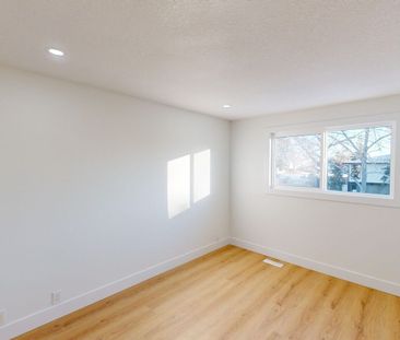 Upper - 256 Abinger Crescent Northeast, Calgary - Photo 4