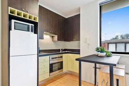 Unit 17/14 Tivoli Road, South Yarra. - Photo 4