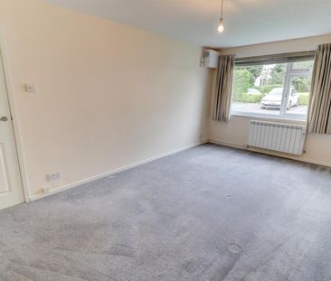 2 BED Flat To rent - Photo 5