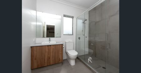 Modern apartment convenience - Photo 2
