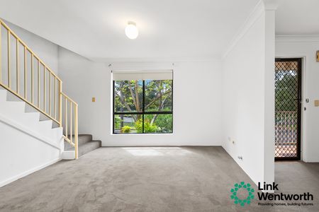 3/6-12 Sinclair Avenue, THORNLEIGH NSW 2120 - Photo 2