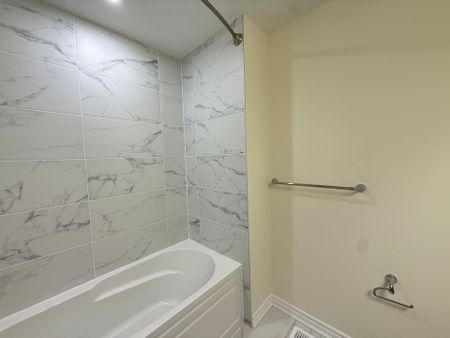 For Lease - 101 Avani Avenue, Markham, Ontario - Photo 3