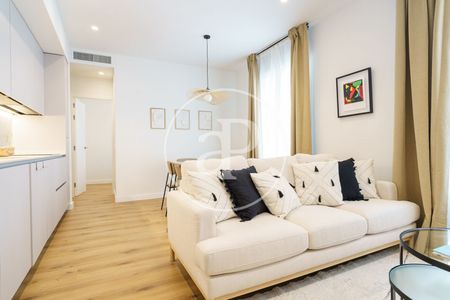 Three-bedroom flat in Gaztambide - Photo 3