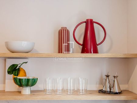 Excellent 2 Bedroom apartment for rent in Castellana, Madrid - Photo 2