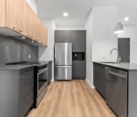1 room apartment of 106m² in Laval - Photo 1