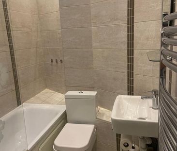 Room in a Shared Flat, Fleet Road, NW3 - Photo 5