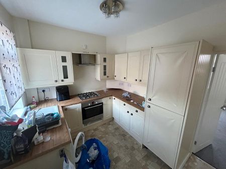 2 bedroom terraced house to rent - Photo 4