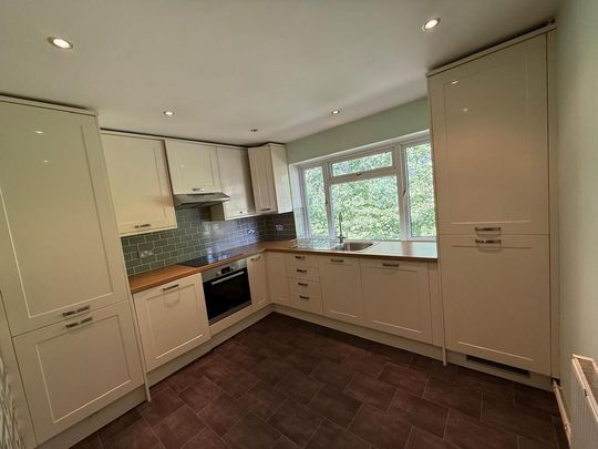 2 bedroom maisonette to rent - Photo 1