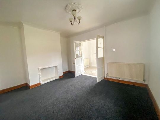 2 bedroom end of terrace house to rent - Photo 1