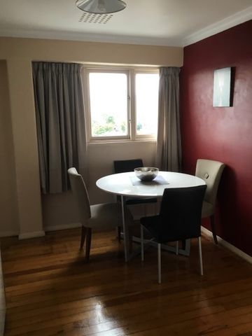 Cute Two Bedroom Apartment on Grange Road - Otumoetai - Photo 3
