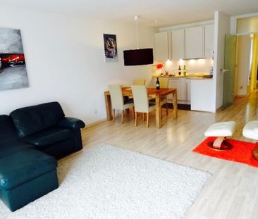 Möblierte Stadtwohnung mit Balkon nähe Bundesverwaltungsamt Köln - Photo 3