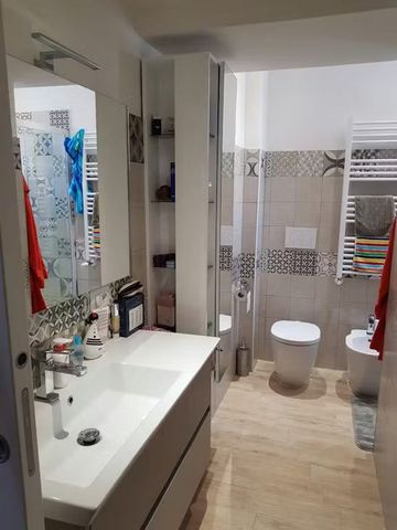 Via Paestum, Rome, Lazio 00174 - Photo 4