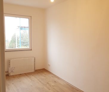 Sonnige 3 Zimmer-Wohnung mit Balkon in 06118 Halle-Tornau sucht neue Bewohner! - Foto 2