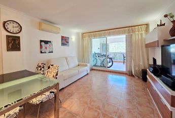 Apartment with 2 bedrooms with swimming pool LONG TERM