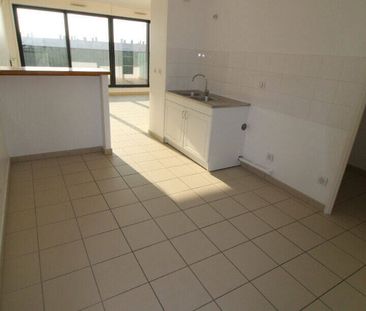 Appartement 4 pièces - 21000 Dijon Loyer : 932 € / mois CC - Photo 4