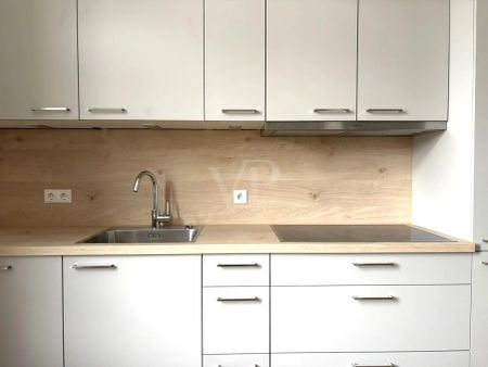 Hochwertige Mietwohnung im sanierten Altbau in zentraler Lage - Photo 5