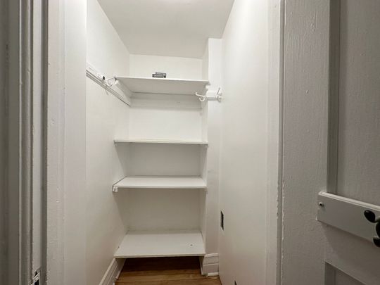 376 Rue St Viateur O., Montréal (Le Plateau-Mont-Royal), QC H2V - Photo 1