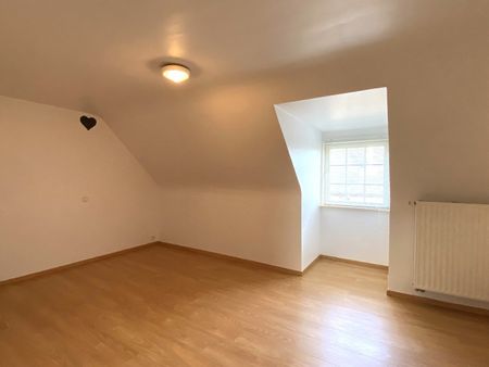 KARAKTERVOLLE WONING MET ZONGERICHTE TUIN | 4 SLPKS | 2 GARAGES - Foto 4