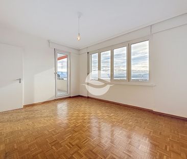 Bright 2-bedroom apartment with balcony - Photo 2