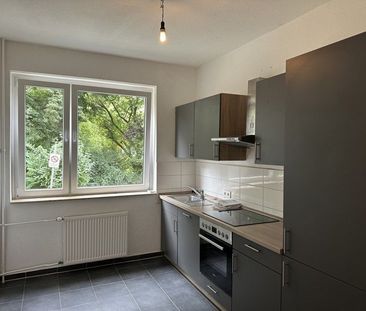 3 Zimmer und Einbauküche, fein - da zieh ich ein! - Photo 3