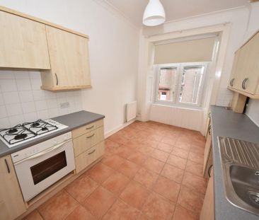 3 bedroom flat to rent - Photo 3