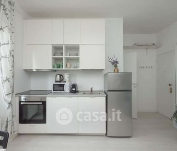 Monolocale in Affitto in Via Giulio Carcano 19 a Milano - Photo 1