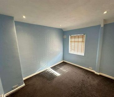 North Cliffe Avenue, Thornton, Bradford, BD13 - Photo 3