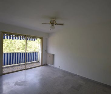 Location Appartement 1 pièce 31m² CAGNES SUR MER 06800 - Photo 2