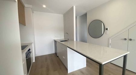 Modern Townhouse in Paremata - Photo 4