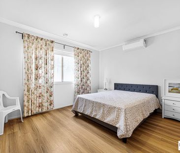 Master Bedroom ($350 incl. bills) Opposites Tarneit Rise - Photo 4