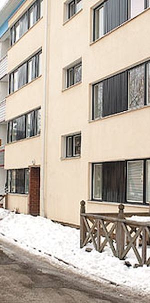 Kullstigen 24, Skogås - Foto 1